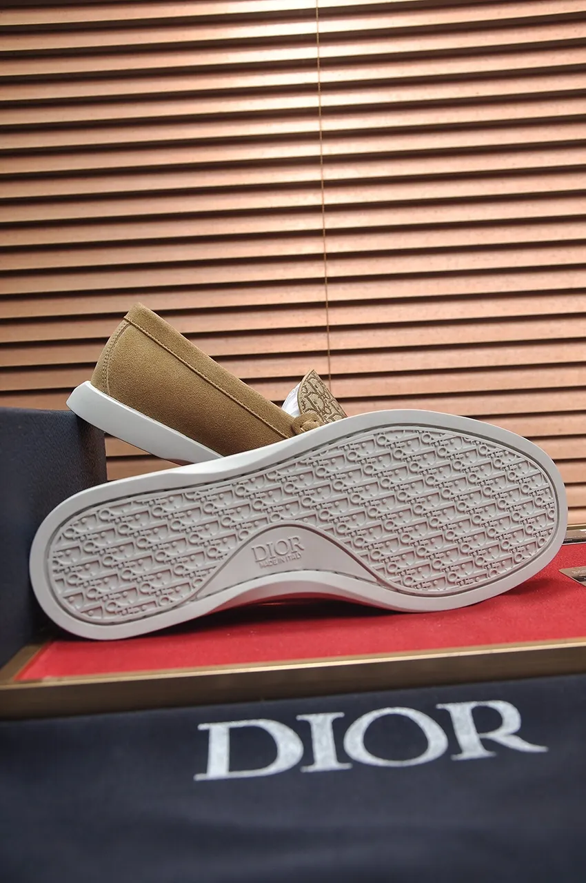 Men's shoes 💰520💶 [Dior] high-end goods Niuli original order quality Dior —🆘. Dior original order purchasing, high-end leather shoes, fabric: imported cowhide from Italy ➕ water-dyed cowhide/cowhide lining ➕ special original outsole, fine workmanship, real-life shooting 🎬 size: 38-45 (customized at 45)